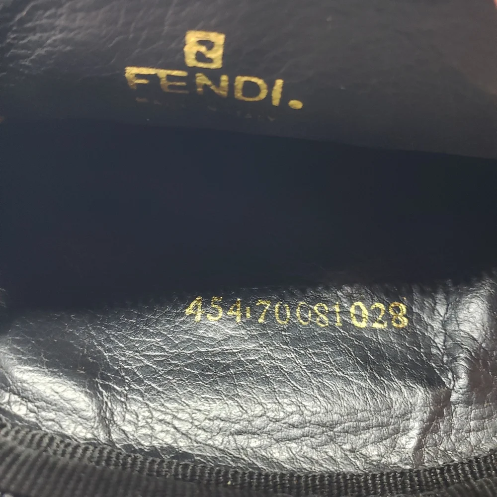 FENDI Vintage Coin Bag - Picture 7 of 8